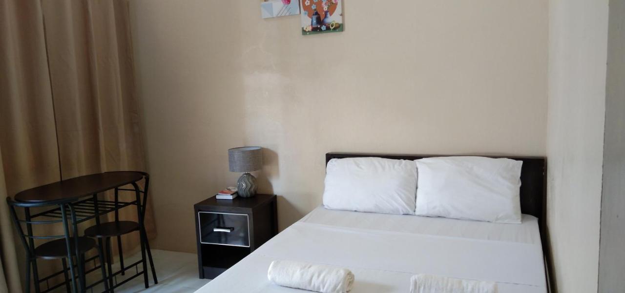 Claytown Pension House Dumaguete City Exteriör bild